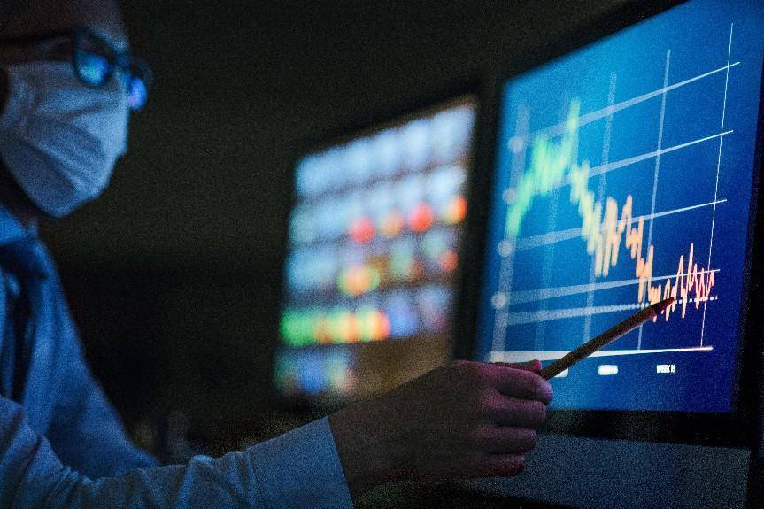 金母鸡量化教学场：简单的量化软件MetaTrader4的说明和使用